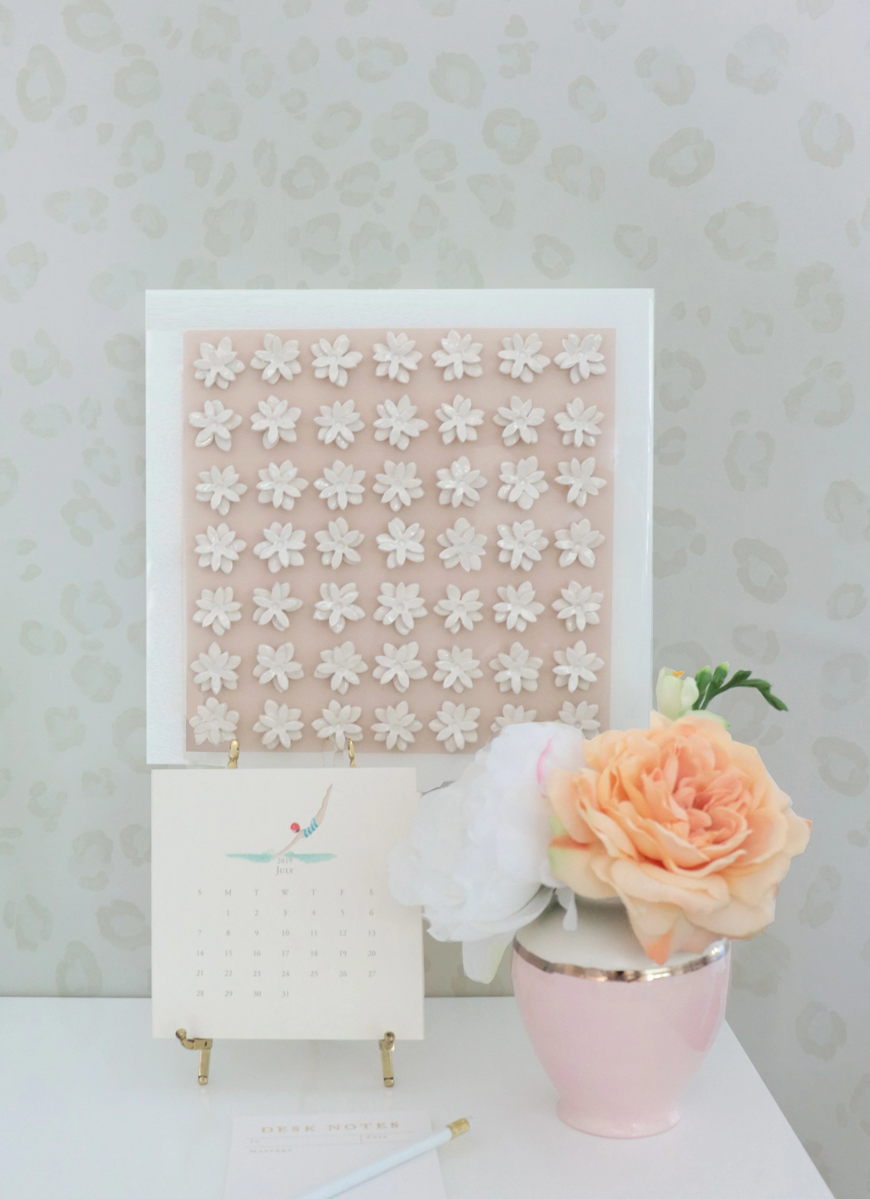 Light Leopard Wallpaper in Beige - Image 5