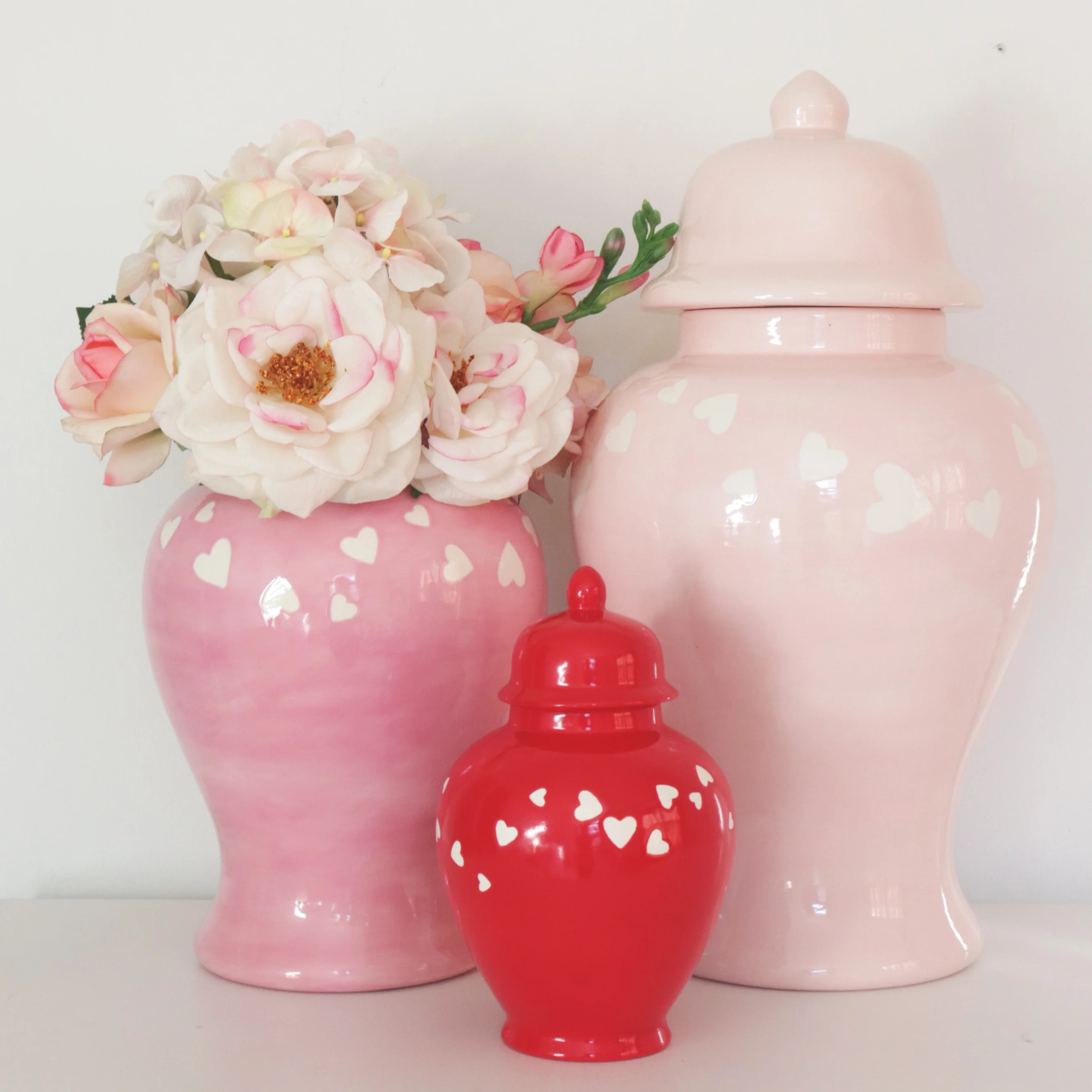 "Love is in the Air" Ginger Jars in Red - Image 11