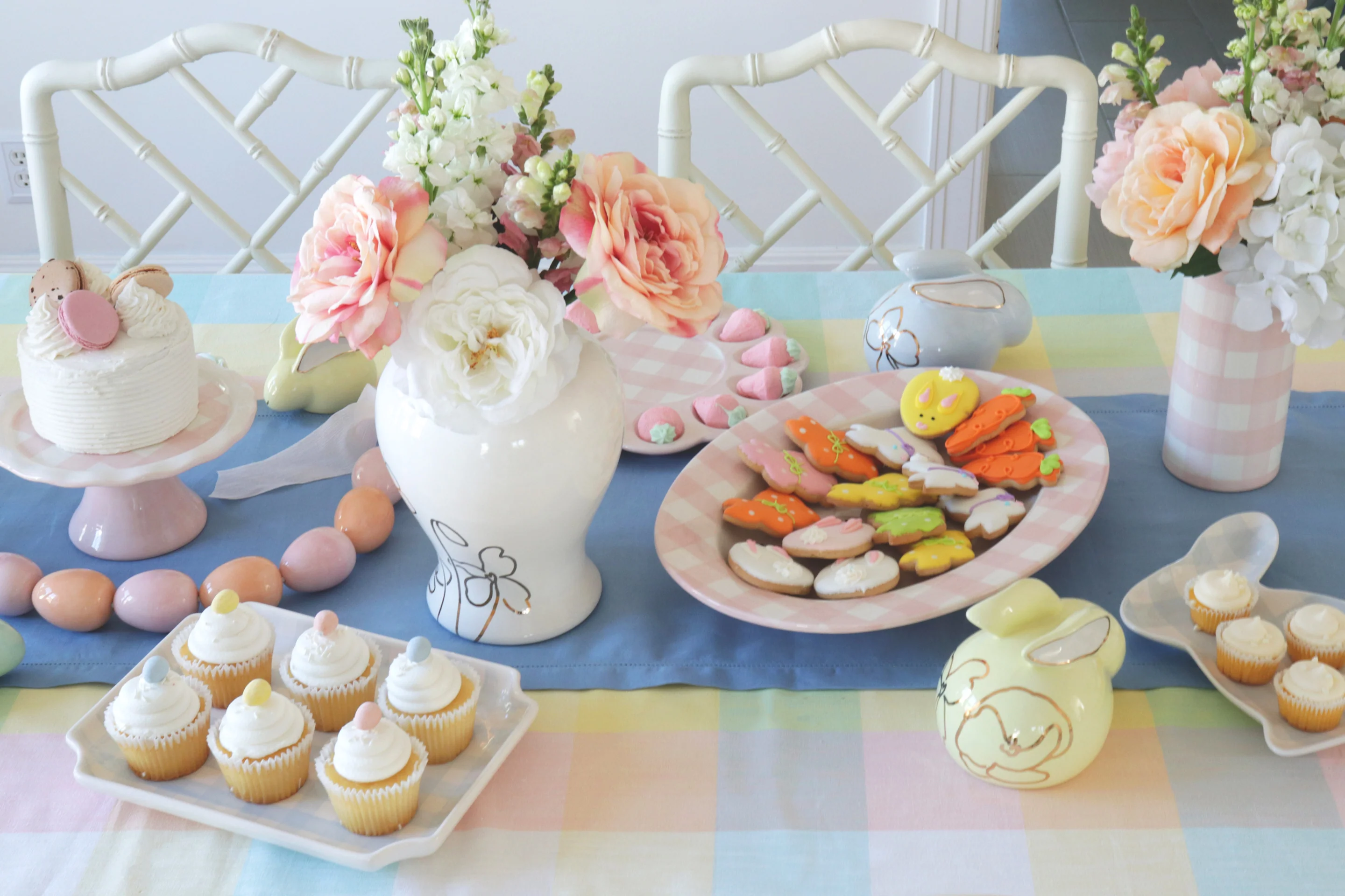 Gingham Column Vase - Image 17