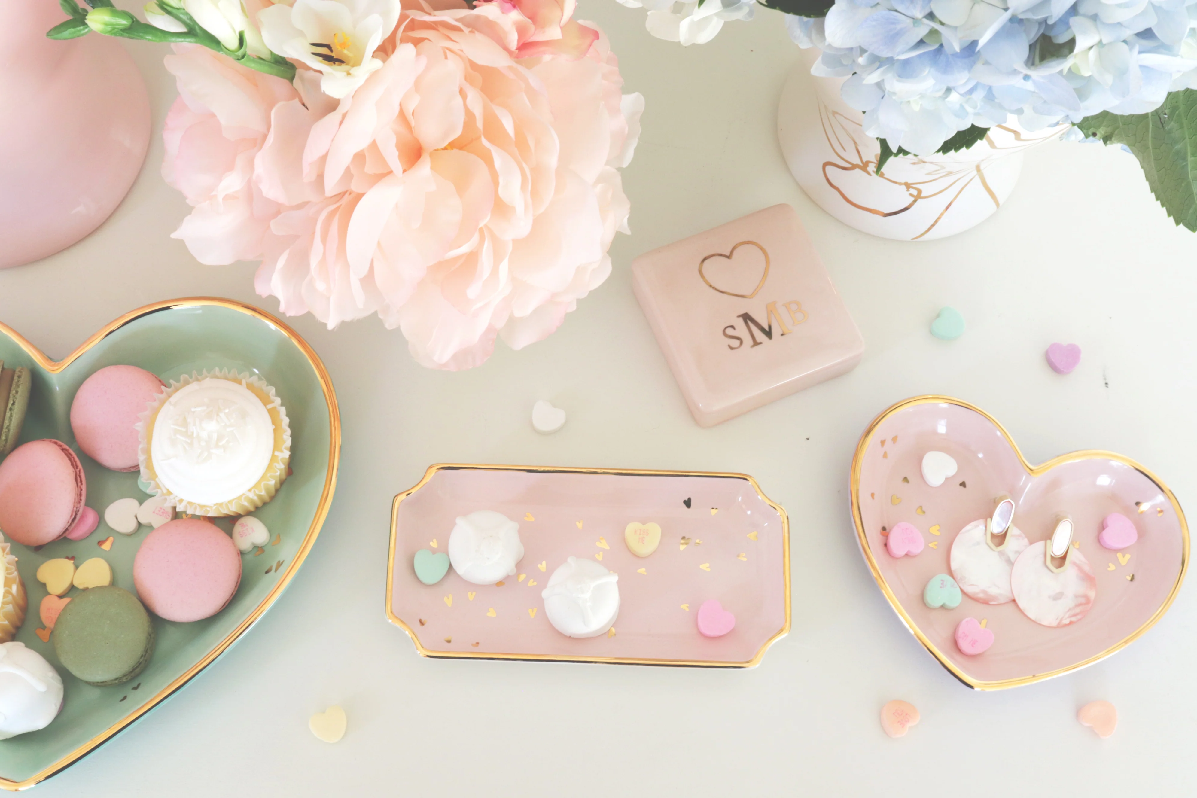 "Confetti Hearts" Tray - Image 13