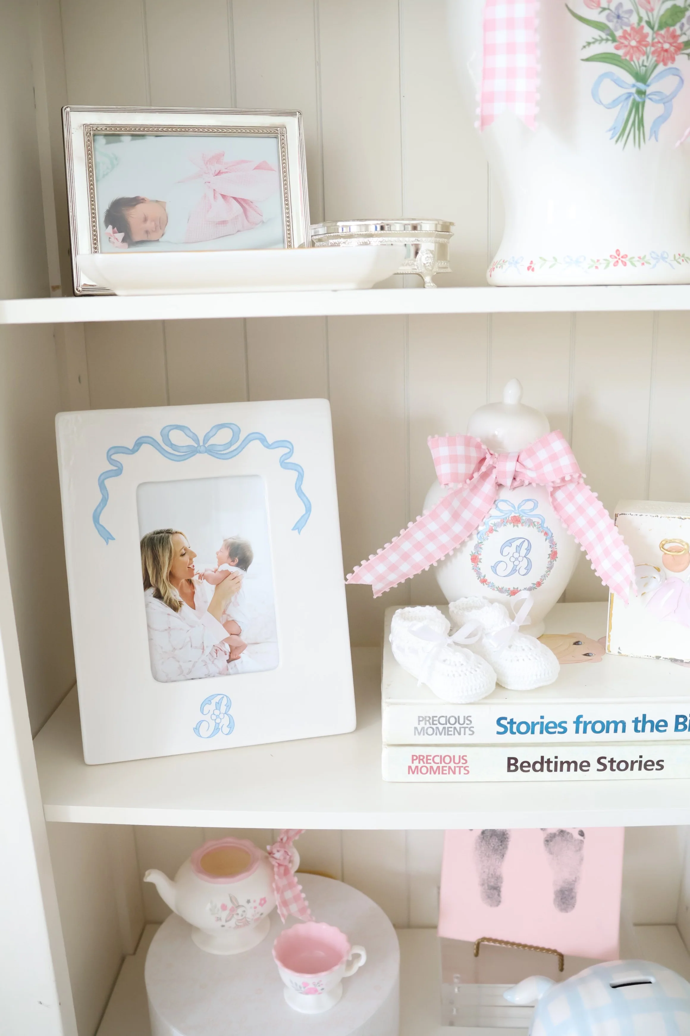 Lo Home x Chapple Chandler Ginger Jars with Floral Wreath and Monogram - Image 11