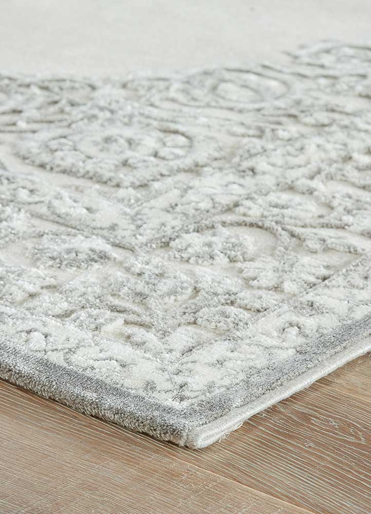 Pembrooke Rug in Gray - Image 3