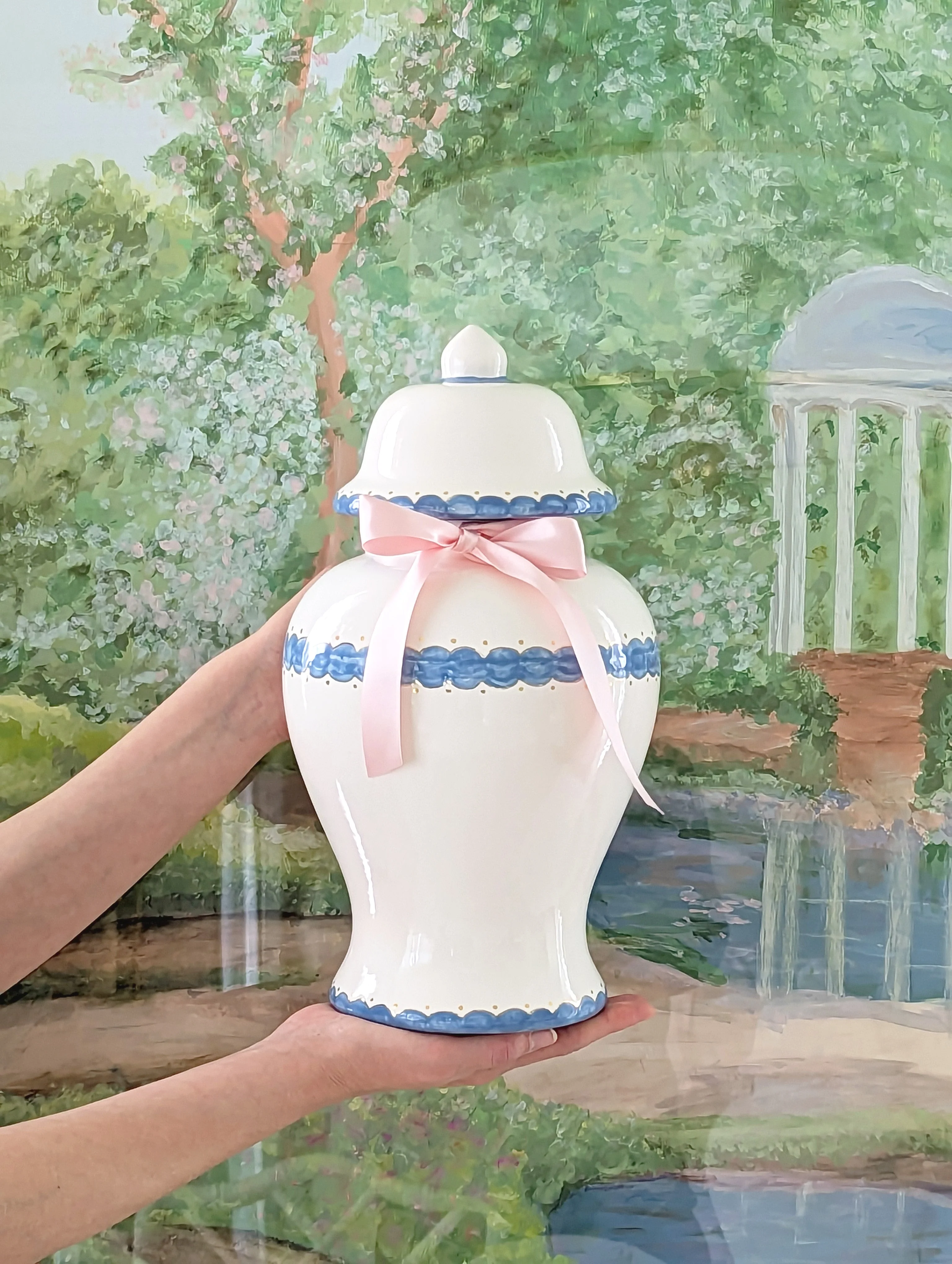 Scallop Ginger Jars in French Blue - Image 9