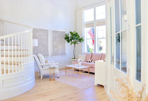 Victoria Sofa - Image 13